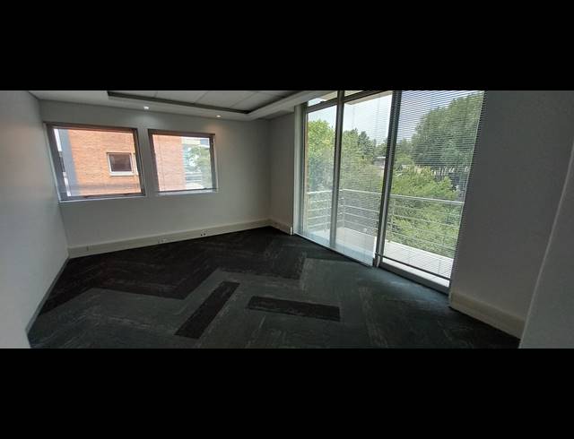 527M² OFFICE TO LET IN BRYANSTON
